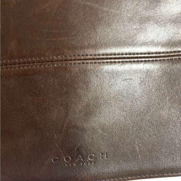 Coach vintage distressed Brown Leather Crossbody Bag - Picture 3 of 10